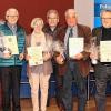 Vorsitzender Horst Assmann mit den Geehrten Bernhard Meinert, Dieter Flederer, Hildegard Bauer, dem Sängerkreis-Vorsitzenden Alois Henn, Jochen Otto, Günther Kraft und Heiner Portisch (von links).