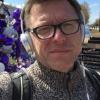 Selfie am Zaun von Paisley Park: Patrick Obrusnik in Chanhassen, Princes Wohnort bei Minneapolis.