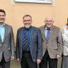 Zur Feier des 25-jährigen Bestens des Vereins Ortschronik Schweina/Thüringen waren aus Wenkheim Walter Schmidt (Vierter v.r.) und Klaus Reinhart (rechts) vom Arbeitskreis Heimatbuch angereist. Vorsitzende Edith Raddatz, Schriftführer Andreas Raddatz (Zweiter v.r.) , Altbürgermeister Harald Schuck (Dritter v.l.) Bürgermeister Michael Brodführer (Zweiter v.l.) und Ortsbürgermeister Frank Weise (links) begrüßten die Gäste aus Tauberfranken.