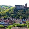 Die Kulisse von Rothenfels mit der mächtigen Burg.