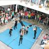 (hb)   Sportliche, künstlerische und naturwissenschaftliche Darbietungen bestimmten den Tag der offenen Tür an der Steigerwaldschule in Ebrach. Akrobatik-Aufführungen und Trommelklänge boten den feierlichen Auftakt. Im Anschluss hatten die Besucher die Möglichkeit, an der Steigerwaldschule auf Entdeckertour zu gehen: Man konnte sich beispielsweise über den bilingualen Erdkundeunterricht informieren oder die klang- und farbenfrohe Welt des Technikteams live erleben. Sportliches Talent durfte man beim Skatemobil unter Beweis stellen. Zum Anlass des 50-jährigen Bestehens der Steigerwaldschule konnte man sich auch zu einem „Ehemaligentreff“ einfinden und Schulanekdoten austauschen. Der Forscherdrang wiederum konnte bei Vorstellungen der Forscher-MINT-Klassen sowie beim Bestaunen von physikalischen Experimenten gestillt werden. Musikdarbietungen sorgten für einen klangvollen und abwechslungsreichen Rahmen des Tages.