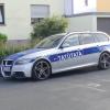 Gesehen in Bad Neustadt: Dieses Fake-Auto sorgt derzeit für Aufsehen in der Region.