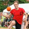 Großlangheims Handballer gewannen bei den Männern (im Bild Niklas Dürr) und Frauen alle Turniere.