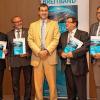 Übergabe von Förderbescheiden für den Breitbandausbau in Rhön-Grabfeld (von links): die Bürgermeister Udo Baumann (Bischofsheim), Norbert Bauer (Saal), Rudolf Zehe (Schönau), Finanzminister Markus Söder, Josef Demar (Großbardorf), Eberhardt Streit (Stadt Mellrichstadt) und Frank Reichert vom Landratsamt Rhön-Grabfeld.