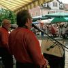 „Die drei Wiesenmüller“ spielten beim !Sommerfest im Altenheim St. Aurelia in Zell.