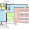 Der Grundriss zeigt, wie das Dorfgemeinschaftshaus aussehen könnte: Im Bestandsgebäude befinden sich Foyer (blau, links) und Sanitärräume (gelb). Im Neubau schließen sich eine Garderobe (blau, oben), Nebenräume wie Küche oder Lager (grün) und ein teilbarer Saal mit Platz für 140 Personen an. Der Bestand liegt etwa 1,50 Meter über dem Neubau. Die Nutzfläche beträgt insgesamt 420 Quadratmeter.