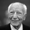 dpatopbilder - ARCHIV - Der frühere Bundespräsident Walter Scheel, aufgenommen am 20.10.2006 im Wallraf-Richartz-Museum in Köln.  Er starb am 24.08.2016 mit 97 Jahren. Scheel hatte seit Jahren in einem Pflegeheim in Bad Krozingen bei Freiburg gelebt. Foto: Rolf Vennenbernd/dpa (zu dpa «Alt-Bundespräsident Walter Scheel gestorben vom 24.08.2016) +++(c) dpa - Bildfunk+++ | Verwendung weltweit