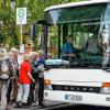 Bitte einsteigen: Gerade im Spätsommer und Herbst ist der Dorfschätze-Bus, der Touristen von Iphofen aus umsonst in die Gemeinden bringt, recht beliebt. Kommendes Jahr könnte es eine Anbindung zum Baumwipfelpfad nach Ebrach geben.