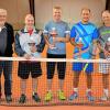 Die Sieger beim Gleitsmann Cup (von links): Peter Gleitsmann (Turniersponsor), Kurt Engel (SV Schwanfeld, Sieger Männer A), Detlef Büttner (TC RW Mellrichstadt, Männer B), Volker Rausch (TC RW Mellrichstadt, Männer B), Guido Baumann (DJK Schweinfurt, Männer A).