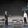 Distanzierte Haltung, doch im Innenleben von Gerda (von links, Kathrin Berg), Thomas (Andreas Schulz), Christian (Maximilian Wex), der Konsulin Betsy (Evelyn Nagel) und Tony (Jessica Schultheis) brodelt es.