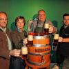 Winterbockanstich 2016 in Distelhausen (von links): Geschäftsführer Roland Andre, Brauereichefin Sabine Bauer, Horst-Dieter „Willi“ Schulz und Max Bauer.