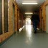 Seit 14 Jahren einmal pro Woche freiwillig ins Gefängnis – für die Sulzfelderin Andrea Luckert ist das selbstverständlich. Hier ein Blick  auf die Zellen in der Würzburger JVA.