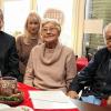Über 65 gemeinsame Ehejahre freuen sich Felizitas und Günter Buck und die gemeinsame Tochter. Bürgermeister Wolfgang Vockel gratulierte im Namen der Stadt.