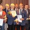 Die Geehrten langjährigen aktiven und passiven Mitglieder des Gesangvereins Kürnach mit der Vorsitzenden Gertrud Öchsner (vorne rechts), Marianne Schmidt (hinten links) und Chorleiter Roman Johannes (vorne, Zweiter von rechts).