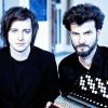 Jazz-Pianist Michael Wollny (links) und Akkordeonist Vincent Peirani bestechen als tiefmusikalische Instrumentalisten und virtuose Geschichtenerzähler.