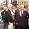 Nur für wenige Augenblicke zeigte sich Bundespräsident Roman Herzog im Juni 1997 vor dem Rathaus (rechts neben dem Bundespräsidenten: Wolfgang Bötsch, Barbara Stamm und Jürgen Weber).
