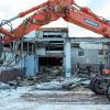Bagger am Werk: Am ehemaligen Autohaus Krieg sind die Abrissarbeiten in vollem Gange. Die Gebäude wurden entkernt, bis 3. Februar soll das Gelände bereit für den Neubau sein. Gebaut werden ein Netto-Einkaufsmarkt sowie ein Takko-Markt und ein K+K-Schuhcenter.