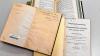 120 Seiten umfasst Karl Liebknechts Doktorarbeit, links das Exemplar mit der handschriftlichen Widmung