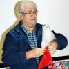 Nicht nur mit seinen Bildern und Erzählungen, sondern auch mit seinen Zaubertricks begeisterte Rudolf Fischer beim Erzählcafé im Seniorenzentrum Sankt Elisabeth in Münnerstadt.