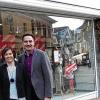 Inhaberwechsel: Jürgen und Anja Müller aus Zellingen übernehmen von Carola Stamm-Franz (links) das Modehaus Stamm sowie den Kinderladen Turm-Spatz.