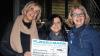 Die Präsidentin des Rotary Club Schweinfurt-Peterstirn Ursel Gassmann-Dibal (links) und ihre Stellvertreterin Susanne Peter (rechts) übergaben eine Spende von 750 Euro an Sandra Boy, die Verantwortliche für die Mathematik-Lernwerkstatt der Sportmittelschule Gochsheim.