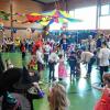 (svk) Viel Spaß hatten Kinder und Eltern beim Familienfasching in der Mehrzweckhalle in Markt Einersheim – es wurde getanzt, gespielt und geschlemmt. Ferner nahm die AlZiBib Kindergarde aus Markt Bibart die Gäste mit auf eine Flugreise durch den Dschungel; die Crazy Kids aus Markt Einersheim haben das Thema Star Wars tänzerisch zum Ausdruck gebracht, heißt es in einer Mitteilung. Mit dem Geld, das beim Familienfasching eingenommen wurde, kann der Förderverein des Kindergartens Zum Guten Hirten das Kinderhaus in Markt Einersheim unterstützen.