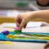 Spielfreunde treffen sich einmal im Monat im Bürgerhaus Rote Schule am Kirchplatz in Ochsenfurt. Die Ochsenfurter Spielebaustelle bietet regelmäßig offene Spieleabende an.PATTY VARASANO