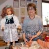In ihrer kleinen Werkstatt in Bergtheim hat Monika Vetter viele hübsche Puppen und Teddys hergestellt und sich als „Puppendoktor" einen Namen gemacht. Beim Frühlingsmarkt in Veitshöchheim am kommenden Sonntag ist ihr letzter öffentlicher Auftritt.