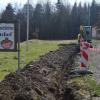 Bad Königshofen bekommt zweiten Wohnmobilstellplatz: Unmittelbar neben dem vhs-Bildungszentrum (rechts) und der Staatsstraße zwischen Sambachshof und Sulzfeld (ganz links) möchten die neuen Eigentümer des Areals 15 Parzellen für Reisemobilisten ausweisen. Der Stadtrat segnete das Vorhaben einstimmig ab.