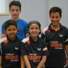 Lucia Behringer (Mitte) in der Tischtennis-Meistermannschaft der Jugend Kreisliga umrahmt von ihren Teamkollegen.