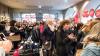 Großer Ansturm auf die erste TK Maxx-Filiale in Würzburg. Damit zieht wieder Leben ins K&L-Ruppert-Haus am Marktplatz ein.
