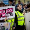 Wenn Rechtsextreme auf die Straße gehen, ist in Schweinfurt der Gegenprotest schnell organisiert. Immer wieder ruft „Schweinfurt ist bunt“ zu Gegendemos auf, und die Menschen kommen. Wie Das Bündnis will aber auch aufklären, zum Beispiel mit einem von ihm organisierten Vortrag mit Robert Andreasch. Unser Symbolbild entstand 2016 bei einer Demo am Zeughaus.