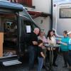 (hop)   Mit einer Fahrzeugpräsentation feierte in Karlstadt die Ingrid-Steinbauer-Reisemobilvermietung ihre Geschäftsgründung. Drei Wohnmobile in verschiedenen Größen stehen für den Verleih zur Verfügung – vom Fiat mit Pössl-Ausstattung über Mercedes mit Hymer-Ausstattung bis zum MAN mit Phoenix-Ausstattung. Zu erreichen ist die Vermietung in der Hohenlohestraße 18 über ? 0151/289 206 61 oder im Internet über www.wingsrv.de.