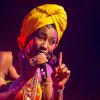 Würzburg-Legende, mit unglaublicher Präsenz: Fatoumata Diawara aus Mali am Samstagabend im großen Zelt.