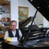 Nach über 50 Jahren schließt das Musikhaus Rosenberger in der Kaiserstraße 35 seine Pforten. Alexander Polewsky, der das Haus seit 2008 führte, geht nach Sommerhausen, wo er in der alten Werkstatt seines Vaters seine Kunden als Klavierbauer betreut.