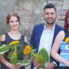 Erfolgreich ins Berufsleben: Karola Gartmann (links) und Obermeisterin Monika Henneberger (rechts) verabschiedeten (von links) Ceyhan Memetoglou, Azur Gkioumous, Lea Bremer, Abdurrahman Özata, Lisa-Marie Funk und Eva Budjin aus der Lehrzeit ins Berufsleben.