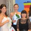 Freisprechung der Friseurinnung (von links): Prüfungsvorsitzende Andrea Schuhmann, Lehrlingswart Nicole Hofmann, Tamina Weger (Vedat?s Friseurteam), Alisa Rudolf (Don Bosco), Giada Sorace (Billi?s Friseure), Lena Heinrich (Hair Fashion & Academy), Präsident der Handwerkskammer Unterfranken Walter Heußlein, Innungsobermeisterin Birgit Hartbauer.