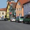 Mit einem großen Aufgebot suchte die Polizei den Bankräuber, der die Sparkassenfiliale in Saal überfallen hatte. Bis zu 30 Streifenwagen waren neben einem Hubschrauber im Einsatz.