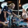 Philip Meister vom Team der MS Wissenschaft bringt den Besuchern die Weltmeere und all das, was dazu gehört, näher. Jeden Tag gibt es um 11 und 17 Uhr Führungen durch die mobile Ausstellung.