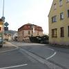 Steht in Randersacker schon lange leer: das ehemalige Hotel „Zur Fähre" (rechts vorne).