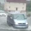 Richtige Bugwellen schoben die Autos am Samstag in Frammersbach vor sich her.