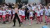 Die Jazz-Dancer der TG Höchberg unterhielten bei der Kirchweih am Marktplatz und animierten die Besucher zum Mitmachen.