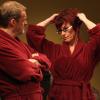 Saunagespräche (von links): Klaus Brehm und Waltraut Flederer in der Komödie „Aufguss“ im Karlstadter Theater an der Gerbergasse.