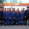 (mia)   Bei schönstem Wetter legten zwei Jugendfeuerwehranwärterinnen und sieben Jugendfeuerwehranwärter der Freiwilligen Feuerwehr Eußenheim die Bayerische Jugendleistungsprüfung unter den Augen der Schiedsrichter Kreisbrandinspektor Georg Rumpel, Kreisbrandmeister Stefan Strohmenger und stellvertretendem Kreisjugendwart Joachim Hofmann ab, heißt es in einer Pressemitteilung. Neben fünf Einzelaufgaben mussten auch fünf Aufgaben im Trupp erfüllt werden. Bei den Truppübungen waren Konzentration, Disziplin und Teamwork gefragt. In der theoretischen Prüfung waren Köpfchen und Wissen gefordert, um die feuerwehrspezifischen Testfragen zu beantworten. Die Vorbereitung hatte in den Händen von Jugendwart Michael Schalling gelegen, der zusammen mit seinen Stellvertretern Alexander Brand und Christoph Binner die Ausbildung organisiert hatte. Im Bild von links: Jugendwart Christoph Binner, KBI Georg Rumpel, Zweiter Kommandant Andreas Aßmann, Dominik Reinhart, Max Villwock, Tim Möhres, Jule Binner, Melvin Brümmer, Jaden König, Philipp Breidenbach, Kim Harde, Joey Brümmer, Jugendwart Michael Schalling, stellvertretende Kreisjugendwart Joachim Hofmann und KBM Stefan Strohmenger.