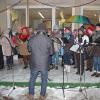 Der Singkreis Bischbrunn auf dem Weihnachtsmarkt.