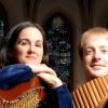 Mit Matthias Schlubeck (Panflöte) und Isabel Moretón Achsel (Harfe) konnten zwei international bekannte Musizierende gewonnen werden, die einen weihnachtlichen Kunstgenuss bereiten werden.