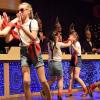 Freche Mädels von der Alm – das Kinderballett auf der Bühne.