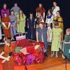 Beeindruckend führte der Musicalchor „Junge Stimmen“ zusammen mit einem Instrumentalensemble unter der Leitung von Matthias Göttemann das Musical „Lydia, die Purpurhändlerin“ in der Stadthalle in Haßfurt auf.