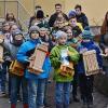 Mit dem Gründonnerstagabend sind sie wieder unterwegs, die Ratscher. Sie ersetzen bis zur Osternacht die Glocken und rufen früh, mittags und abends zum Gebet. In Bad Königshofen wird das Singen und richtige rumpeln schon Wochen vorher eingeübt. Annika Börger (links) und Karina Angermüller, haben dann das Sagen.