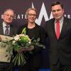Die Würzburger Ballettdirektorin Anna Vita erhielt am Dienstag im Mainfranken Theater den Rotary Kulturpreis 2018. Niko Natzschka, Präsident des Rotary Club Würzburg (rechts), überreichte ihr den Preis. Die Laudatio hielt Ulrich Sinn.
